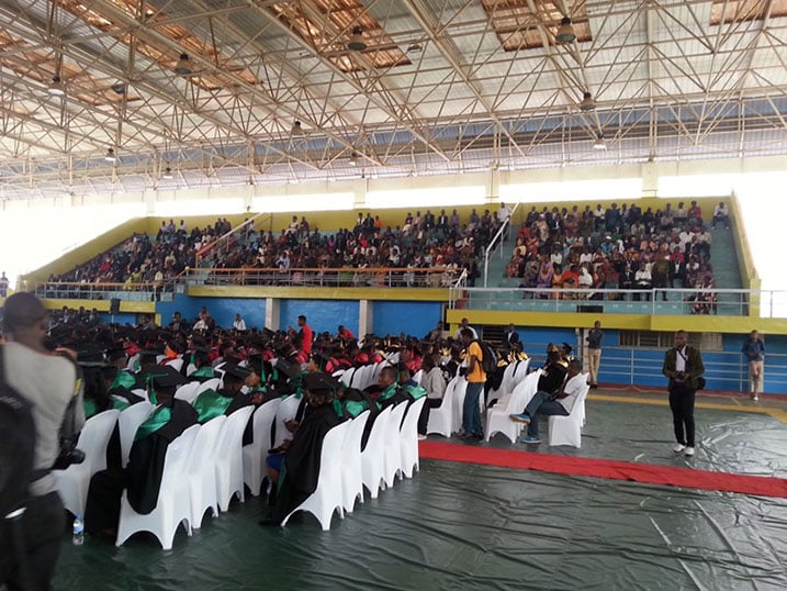 Inshuti n'abavandimwe bari baje gushyigikira abarangije amasomo muri RTUC.