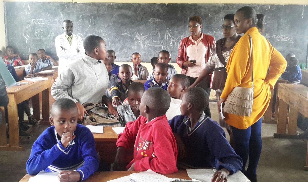 Abakozi ba MINEDUC n'ibigo biyishamikiyeho batangiye gusura andi mashuri 600, muri gahunda y'ubukangurambaga ku bijyanye n'ireme ry'uburezi