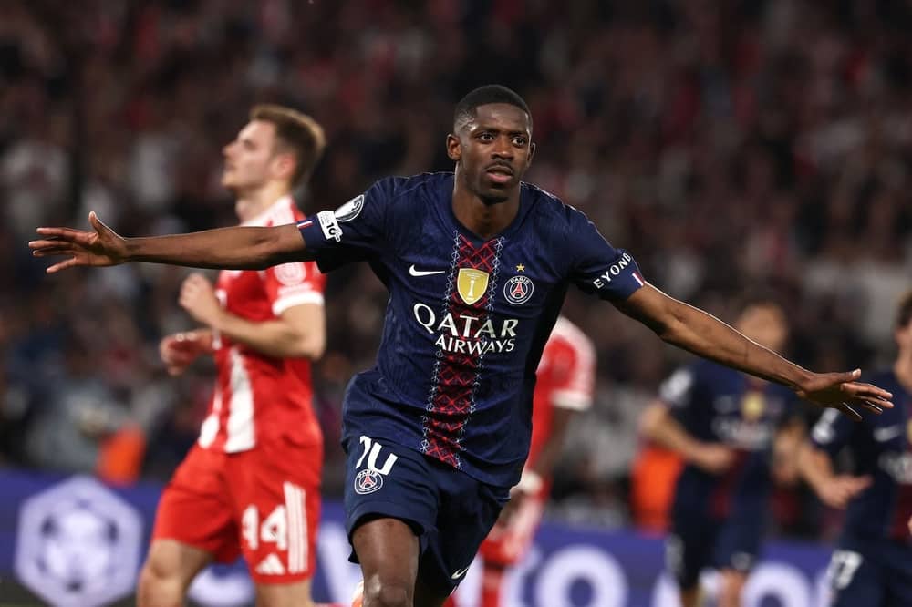 Ousmane Dembele yishimira igitego