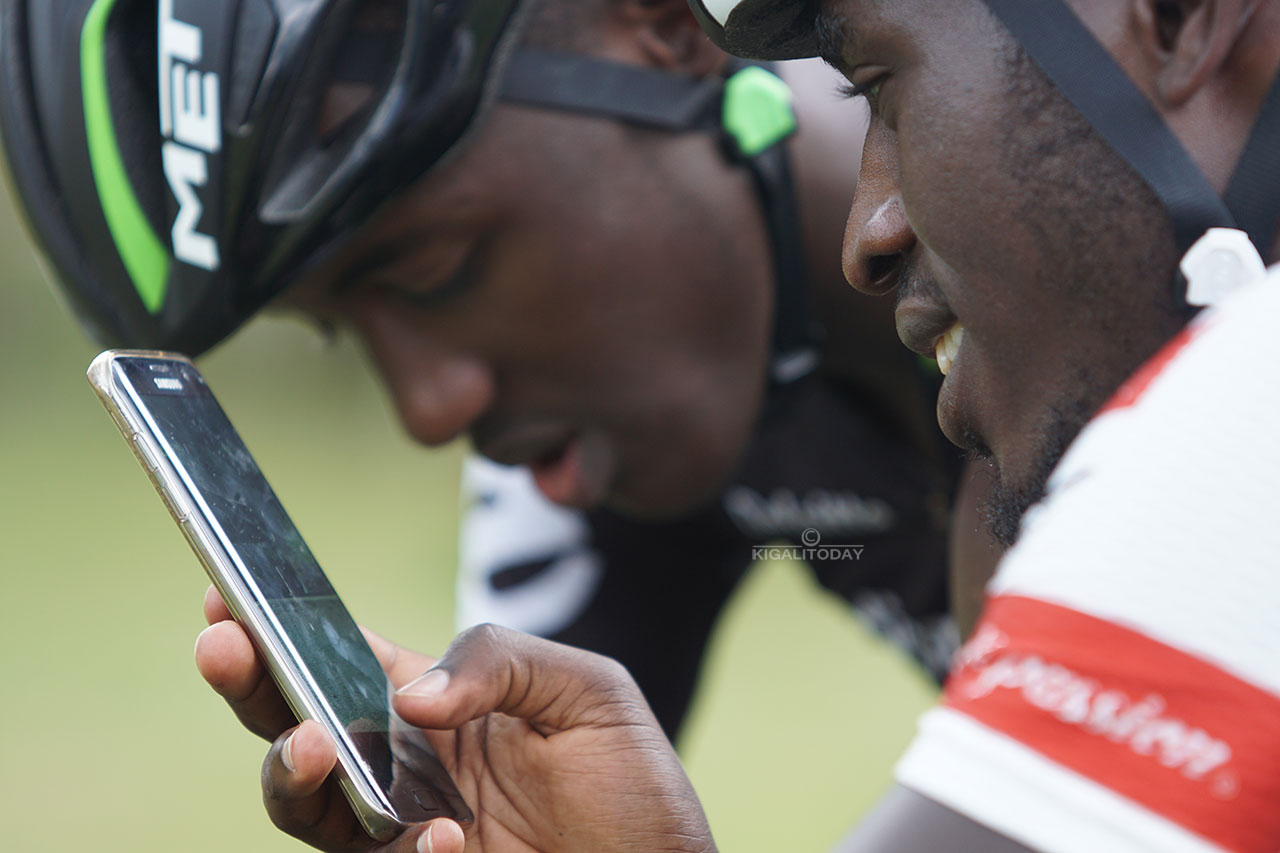 Valens Ndayisenga na Mugisha Samuel nyuma y'imyitozo