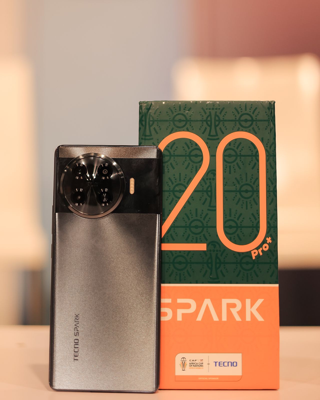 SPARK 20 Pro Plus ifite ubushobozi bwo gufotora ndetse no kubika umuriro birenze izindi telefone zose TECNO yigeze gushyira ku isoko mbere
