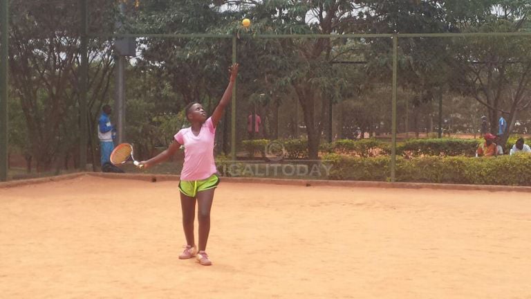 Abana bafite impano bari gushakishwa mu mikino itandukanye. Aha ni mu mukino wa Tennis 