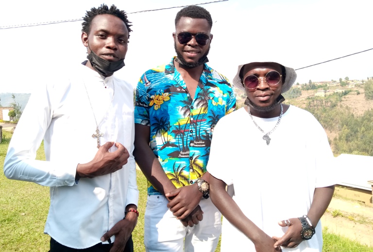 Abagize itsinda The Generation begukanye igihembo cy'amafaranga ibihumbi 200