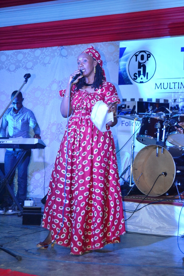 Tidjara Kabendera niwe wari wabaye MC muri icyo gitaramo.