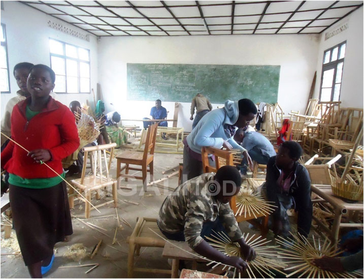 Twahasanze abasore n'inkumi babarirwa muri 20 biga bashishikaye kandi bahamya ko bafite icyizere cy'ejo hazaza.