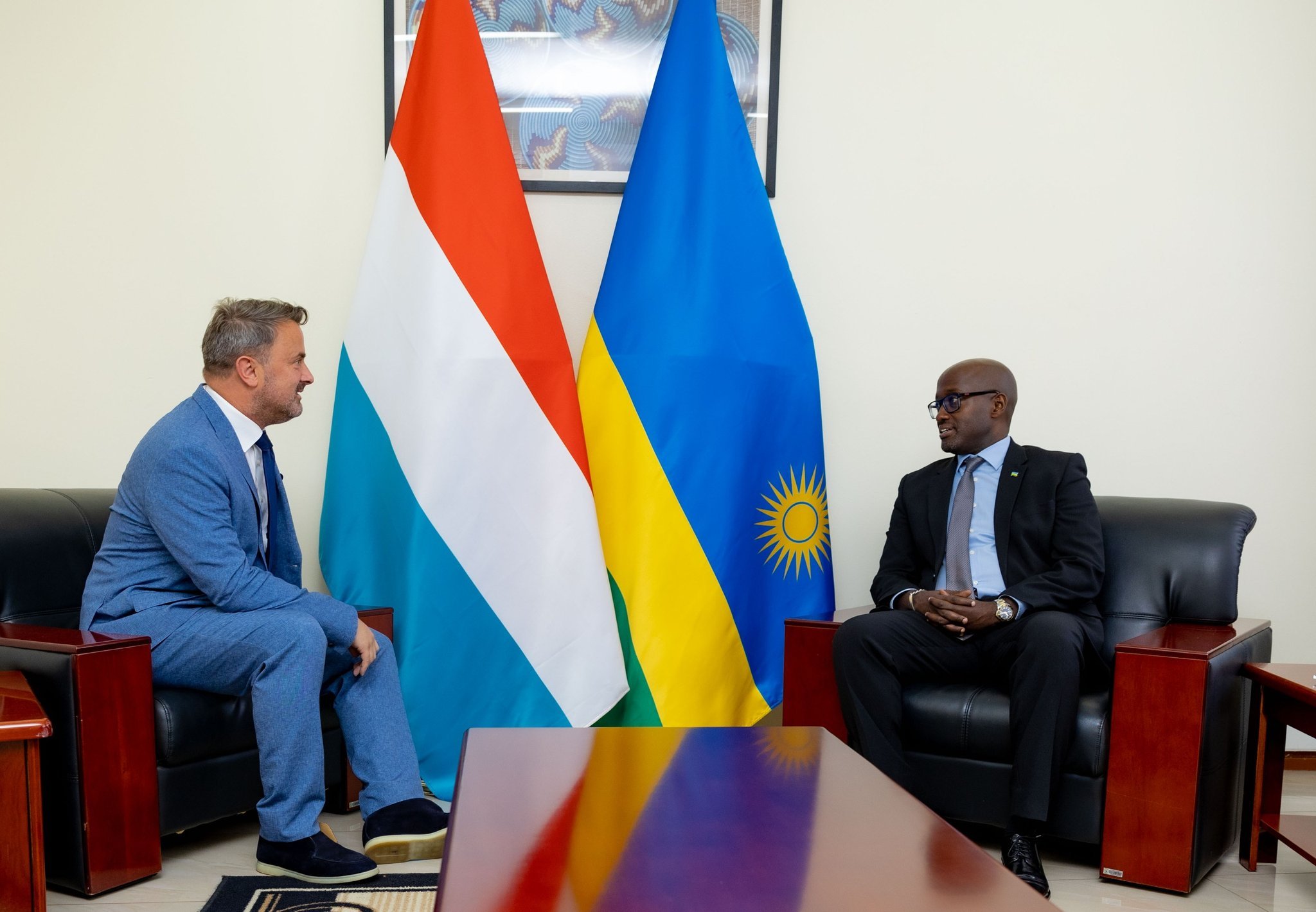 Abayobozi bombi agiranye ibiganiro byibanze mu nzego zitandukanye z'ubufatanye