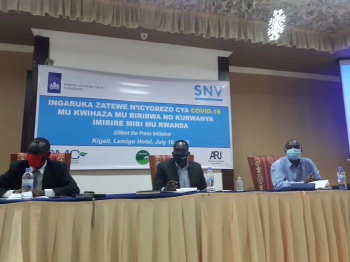 Abayobozi b'abahinzi bagize Urugaga Imbaraga batumiye inzego zitandukanye ku wa gatanu w'iki cyumweru, bazimenyesha ko ikibazo cy'ibiribwa gikwiye gufatirwa ingamba hakiri kare
