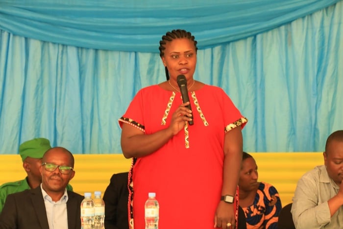 Umuyobozi nshingwabikorwa w'akarere ka Kicukiro Umutesi Solange yasabye abasezeranye kujya kubishishikariza n'abandi batarabikora