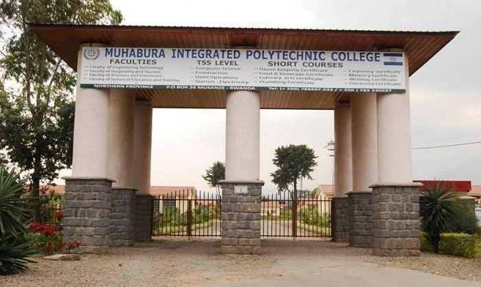 Ubupfura n'ubunyangamugayo biri mu byo iri shuri ritoza abaryigamo