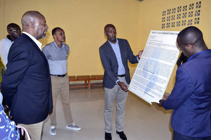 Ubutumwa bw'Abarokotse Jenoside bwandikiwe imiryango yabo ni bumwe mu buryo bwo gusobanukirwa amateka y'urwibutso rwa Nyarusange
