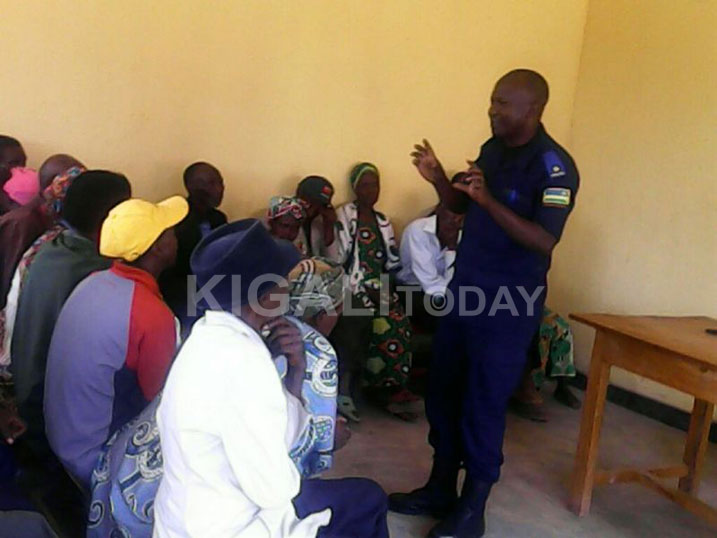 Ubuyobozi bwafatanyije na Polisi kuganiriza ingo zibanye nabi.