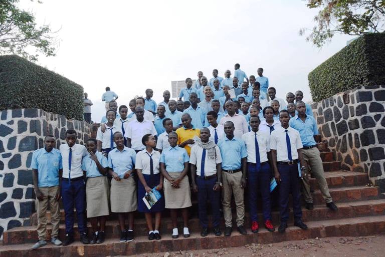 Abagize Itsinda " Inshuti z'imisoro" ryo mu ishuri ryisumbuye rya Kabare
