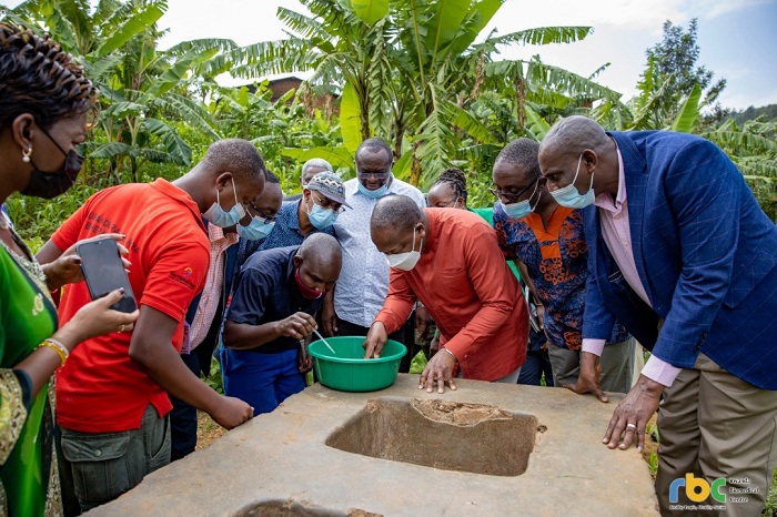 Barareba ubwoko bw'imibu iri mu biziba niba harimo itera malaria