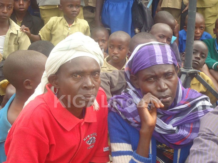 Ubwo hasomwaga urubanza basobanura uko Baribwirumuhungu yishye abantu bo mu muryango umwe, abantu bari bababaye. 