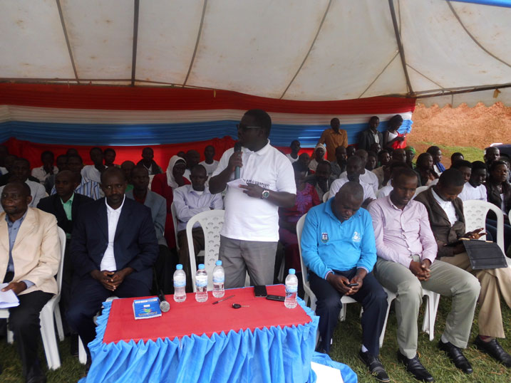 Uhagaze, ni umuyobozi wa FPR Inkotanyi mu karere ka Nyaruguru, Habitegeko Francois.