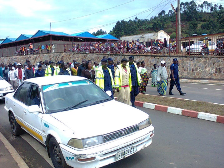 Gutangiza icyumweru cyahariwe umutekano mu muhanda mu karere ka Nyamasheke byitabiriwe na Polisi ndetse n