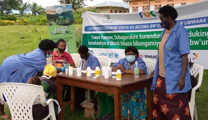 Abajyanama b'ubuzima bagira uruhare rukomeye mu kwita ku buzima bw'umwana n'umubyeyi