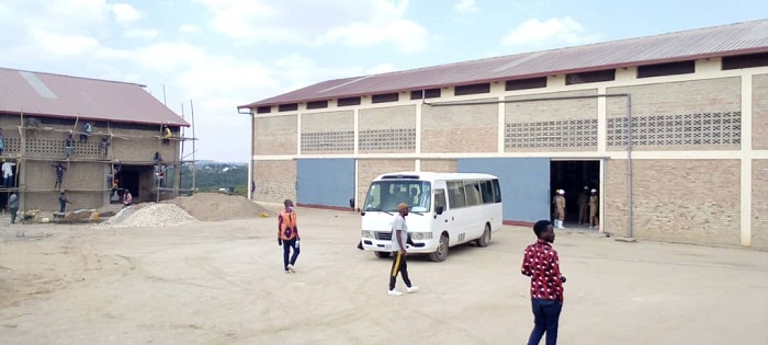 Uruganda rurongera inyubako ariko nta musaruro uhagije rufite