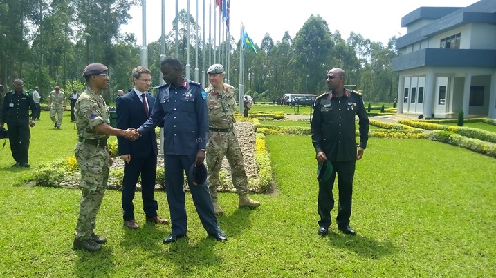 Umugaba mukuru w'ingabo zirwanira mu kirere Brig Gen Charles Karamba, yabwiye abahuguwe ko ubumenyi bwo gukora nk'abigisha kugarura amahoro babufite, abasaba ko bazabukoresha neza.