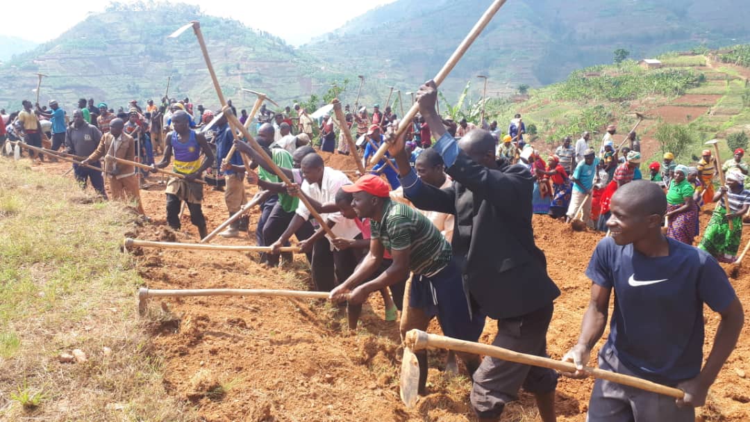 Nta muganda rusange uzaba mu mpera za Kamena