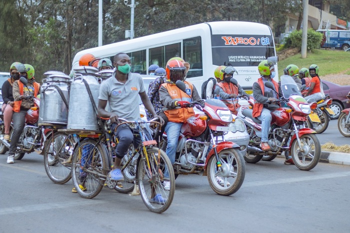 Abenshi ntibakunze kubahiriza guhagarara inyuma y'umurongo