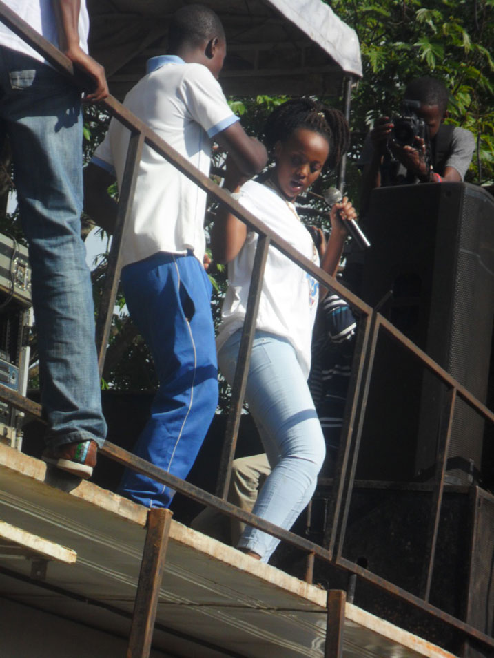 Umuhanzi Knowless niwe wari umushyushyarugamba muri uwo muhango.