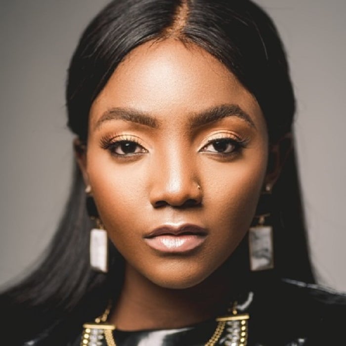 Umuhanzikazi Simi