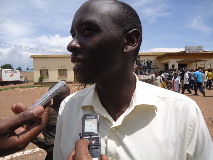 Gakumba yavuze ko abafite ubumuga bagomba kwamagana abapfobya jenoside yakorewe abatutsi kuko bazi ingaruka zayo.