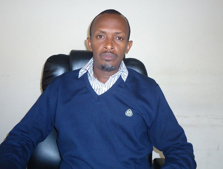 Ngabo avuga ko abakozi bahinduriwe imirimo kugira ngo buri muntu ashyirwe mu bijyanye n