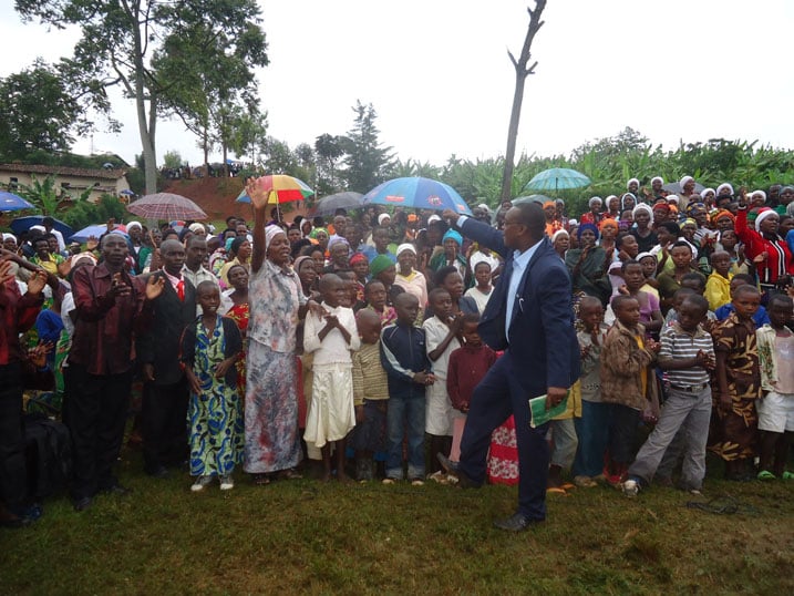 Niyihaba yibukije abaturage n'abafatanyabikorwa ko gutanga biruta guhabwa.