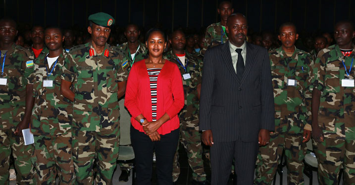 Umunyamabanaga Uhoraho muri MYICT, Rosemary Mbabazi hagati, Umuyobozi w