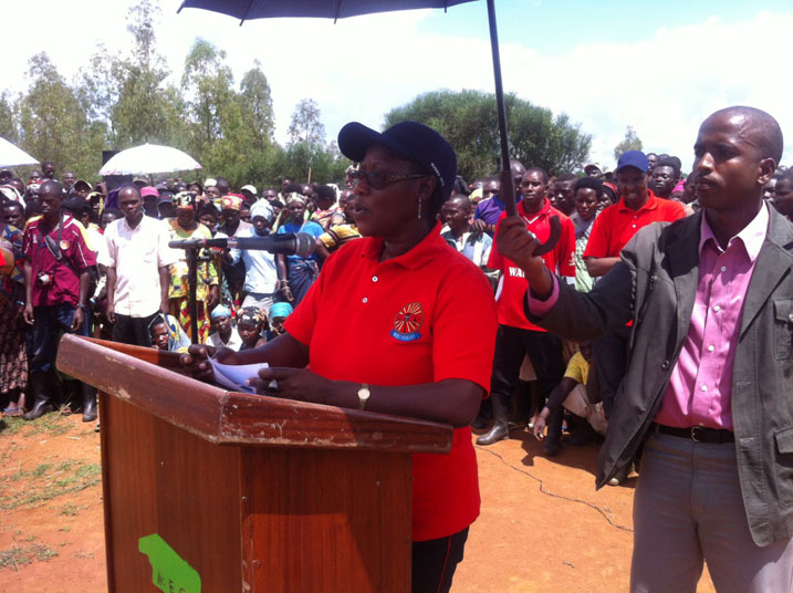 Umunyamabanga wa Leta muri Minisitiri y'ubutegetsi bw'igihugu ushinzwe imibereho myiza y'abaturage, Dr. Alivera Mukabaramba, akangurira abaturage ba Bugesera kurwanya ruswa.