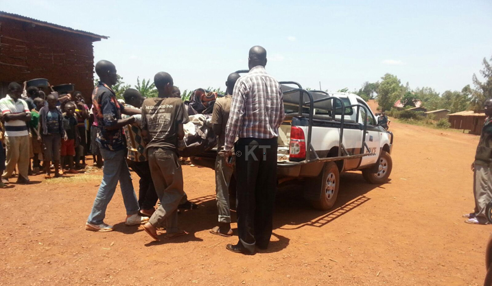 Umurambo wa Safaari winjizwa mu modoka ya polisi
