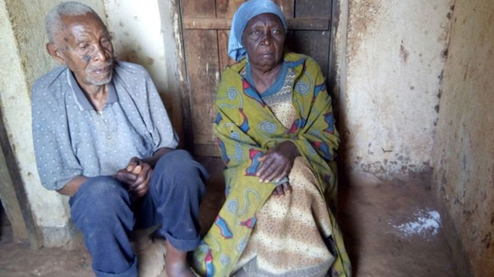 Kanyamuhanda n'umugore we ngo VUP ibafasha kubaho neza mu zabukuru.
