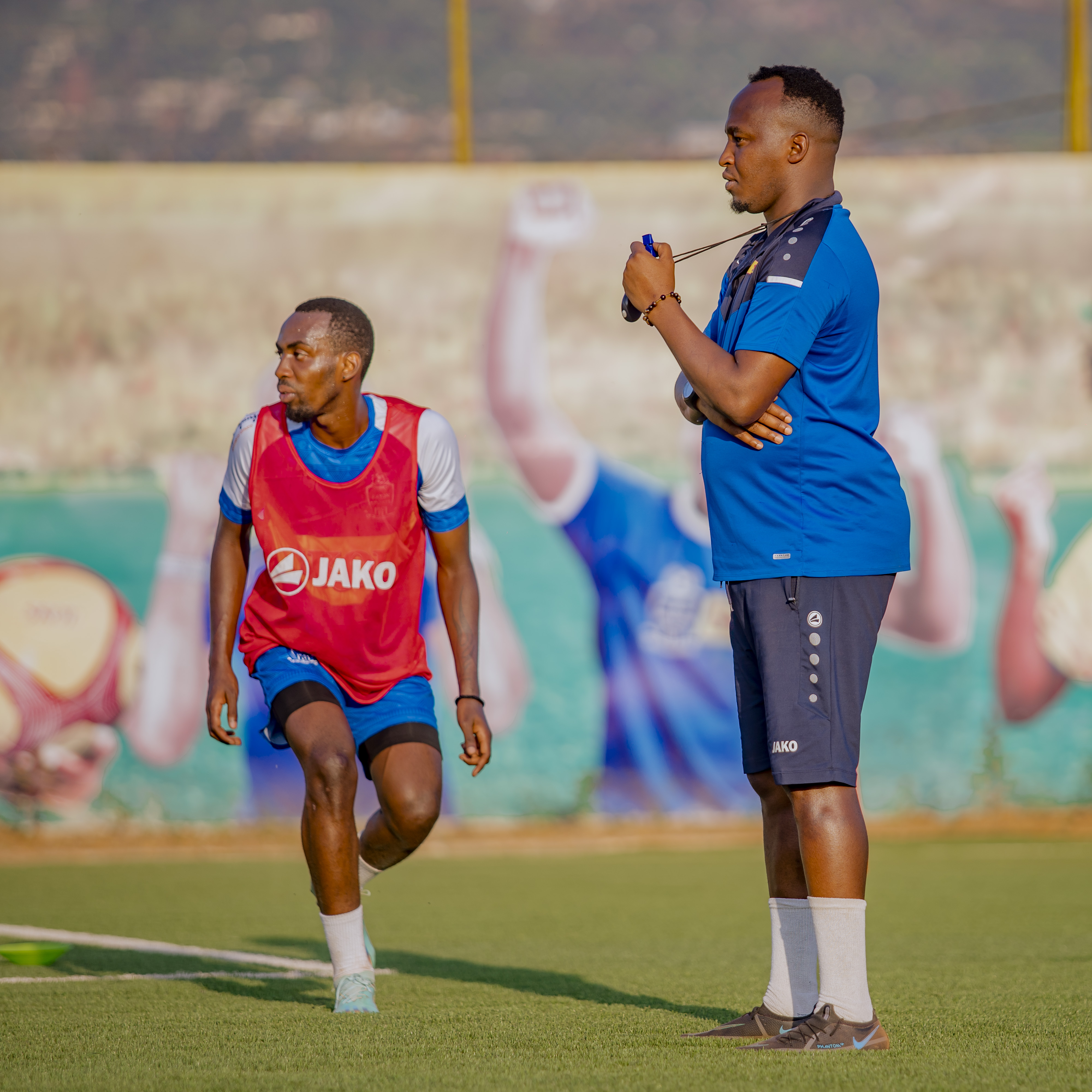 Rwaka Claude, umutoza wungirije ni we wakoresheje imyitozo