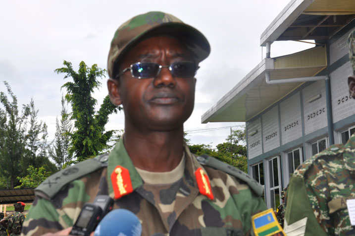 Umuvugizi w'ingabo z'u Rwanda, Brig Gen Nzabamwita Joseph, aganira n'itangazamakuru.