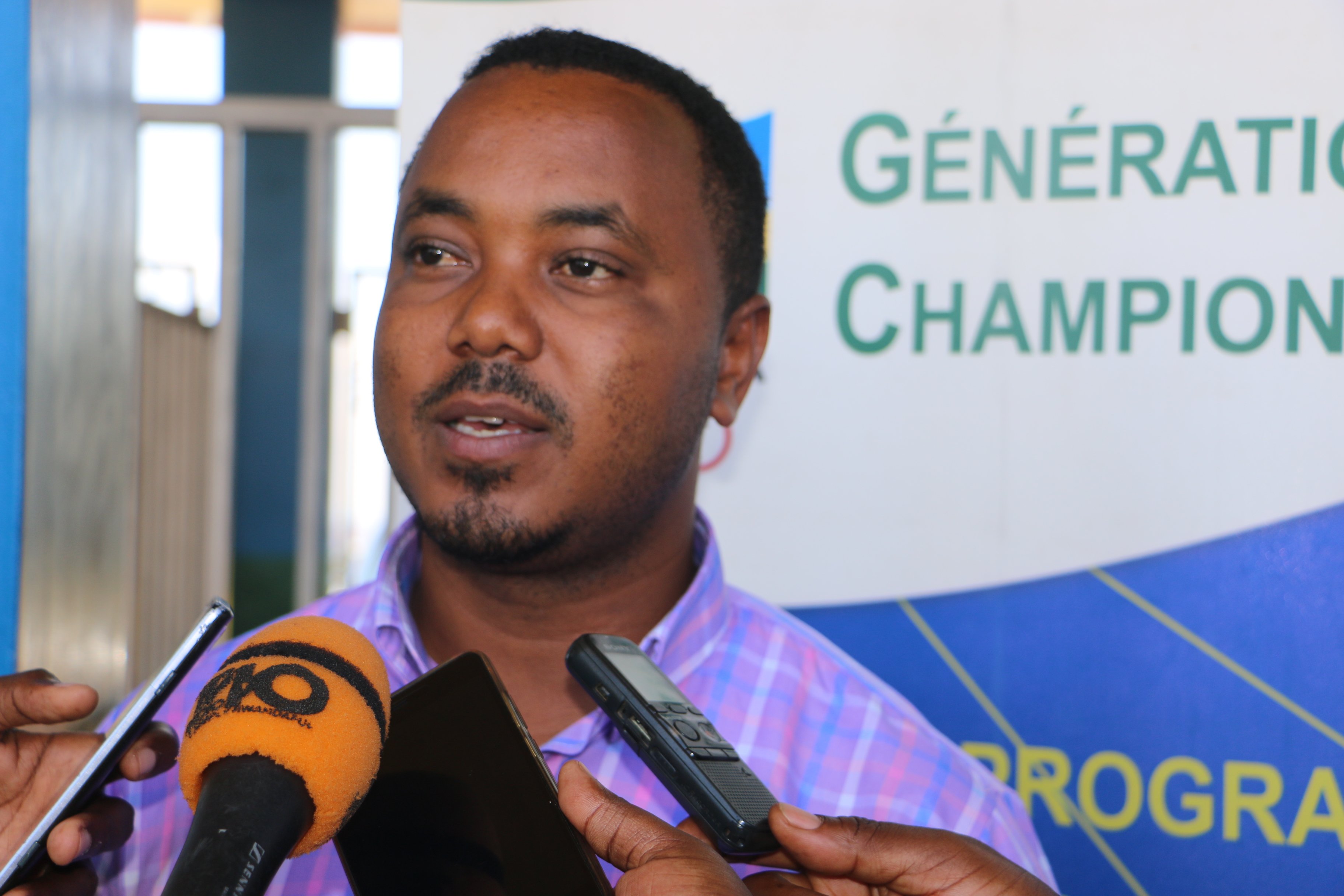 Umuvugizi wa Ferwafa Ruboneza Prosper avuga ko aya mahugurwa agiye kubafasha kunoza akazi kabo