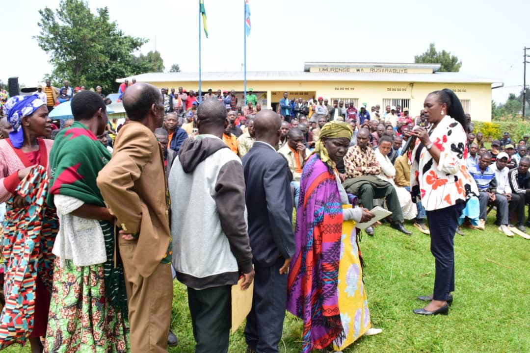 Umuvunyi Mukuru, Nirere Madeleine, yahamagariye ubuyobozi kujya bihutira gukemura ibibazo by