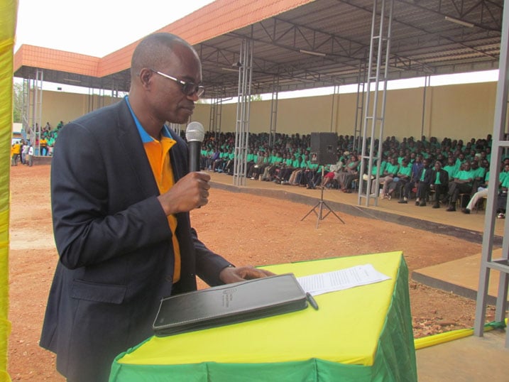 Museruka Joseph, uyobora Koperative “Umwarimu SACCO” avuga ko bamaze gutanga inguzanyo ku barimu ibihumbi 44.