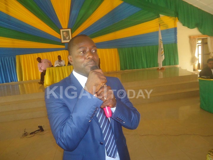 Umuyobozi mushya w'Akarere ka Rusizi avuga ibigwi bye.