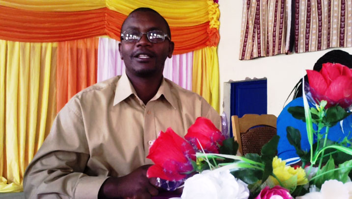 Umuyobozi w'akarere ka Muhanga wungirije ushinzwe ubukungu avuga ko hagiye gukoreshwa impuguke mu mvamutima kugirango ndi umunyarwanda ibashe kumvikana neza.