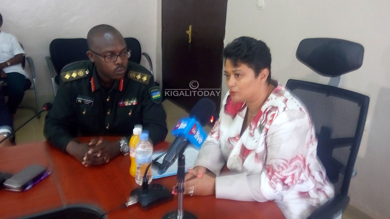 Umuyobozi w'ibitaro na Ambasaderi wa Misiri