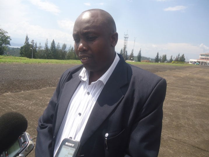 Umuyobozi w'ikibuga cy'indege cya Kamembe, Leon Nkurunziza.
