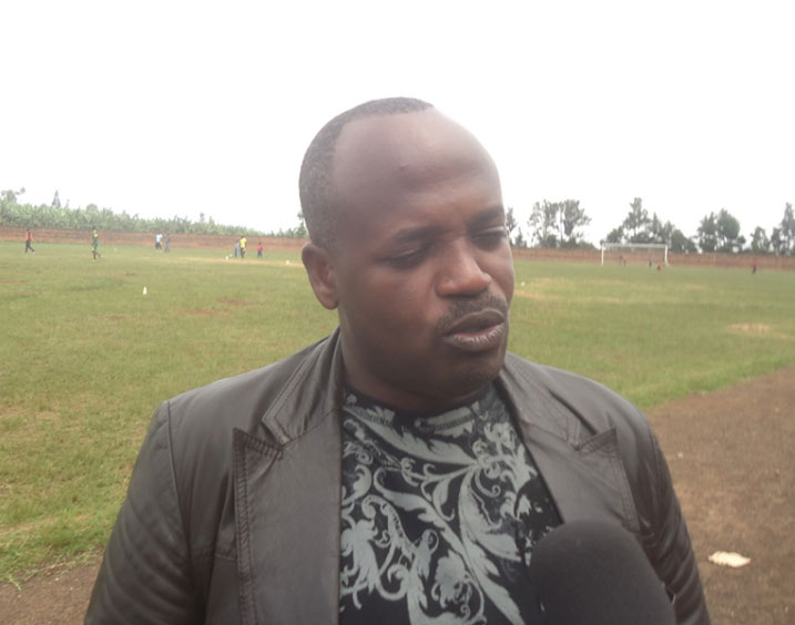 Umuyobozi wa Espoir FC, Gatera Egide avuga ko bagiye gushaka uko bakemura iki kibazo abakinnyi bagahembwa.