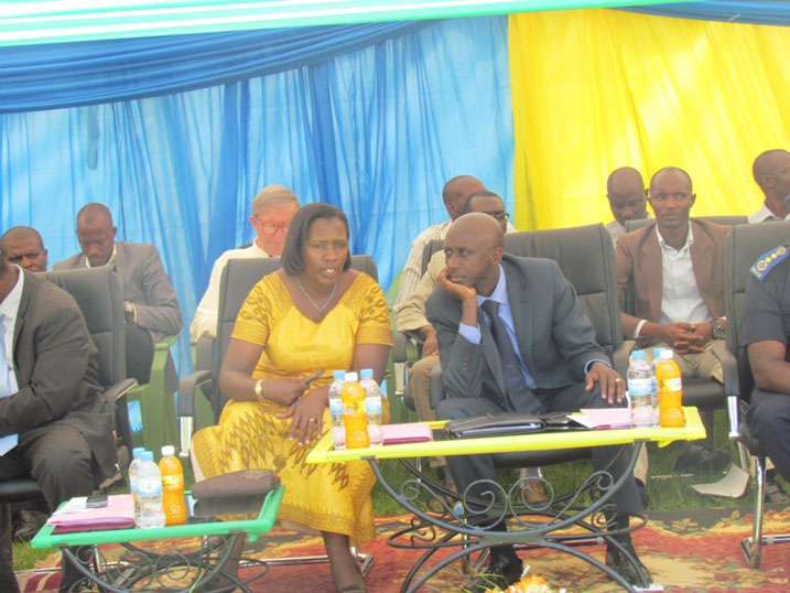 Abari mu nteko rusange y'akarere ka Gatsibo bijeje minisitiri Kaboneka ko batazongera kuba abanyuma mu mihigo.