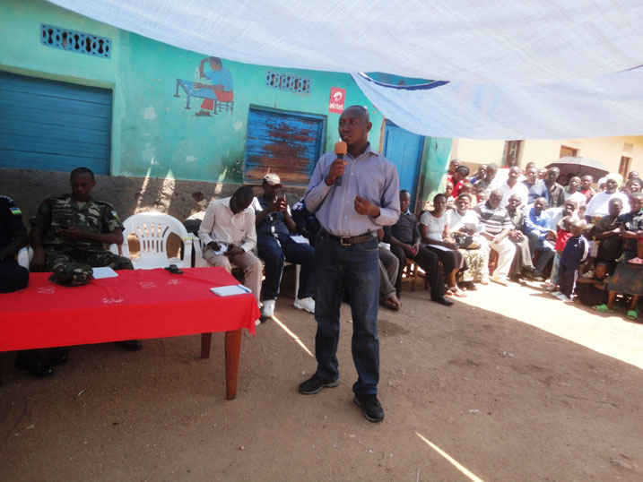 Nsanzimfura yasabye abaturage guhangana n'icyahungabanya umutekano na Forode.