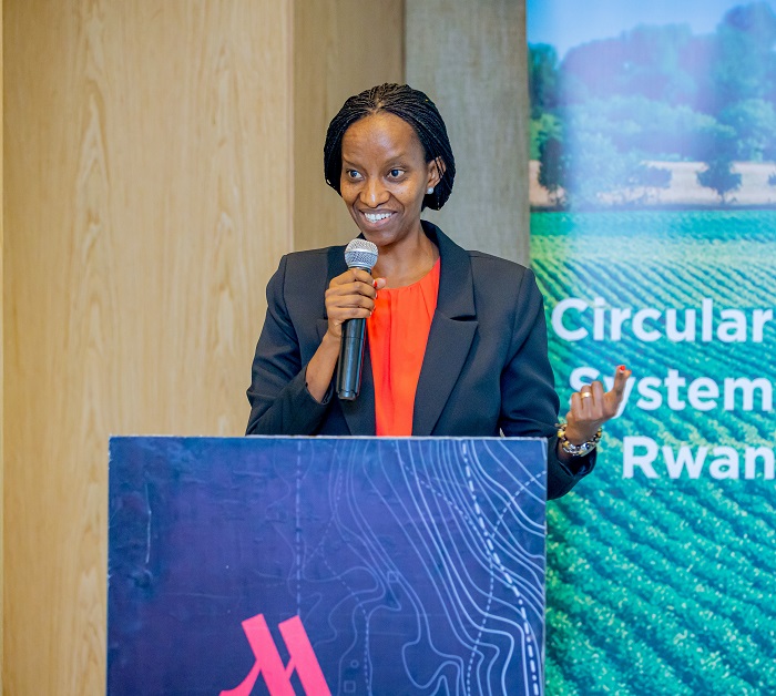 Umuyobozi Mukuru muri Minisiteri y'Ibidukikije, Beatrice Cyiza avuga ko igihugu cyafashe iya mbere kugira ngo bashyire mu bikorwa ubukungu bwisubira