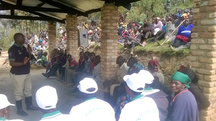 Umuyobozi mukuru wa NAEB w'ungirije aganiriza abaturage ko bagomba kwita ku cyayi.