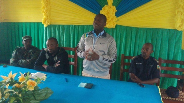 Umuyobozi w'akarere Harerimana Frederic, avuga ko bagiye gukemura ikibazo cy'abaturage bakishyurwa.