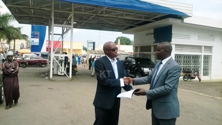 Uumuyobozi w